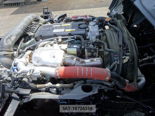 Isuzu ELF TRUCK 2025-01 7218058-27