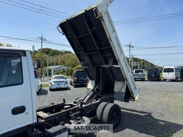 Isuzu ELF TRUCK 1995-10 7217932-15