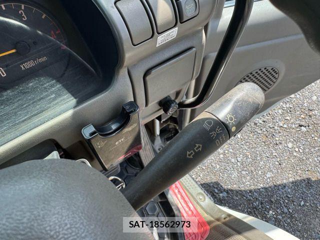 Isuzu ELF TRUCK 1995-10 7217932-19