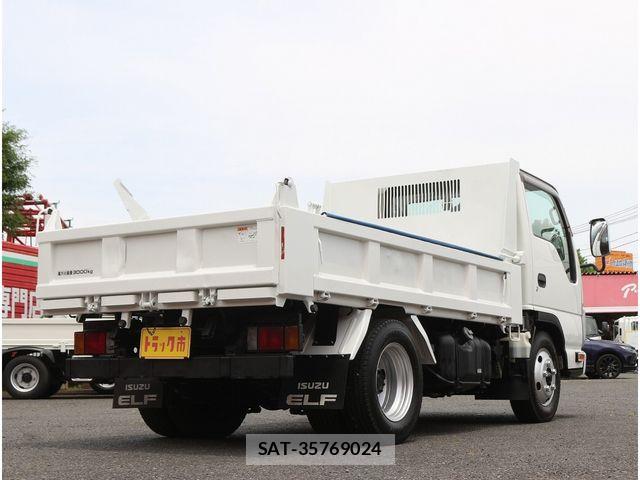 Isuzu ELF TRUCK 2018-01 7217985-26