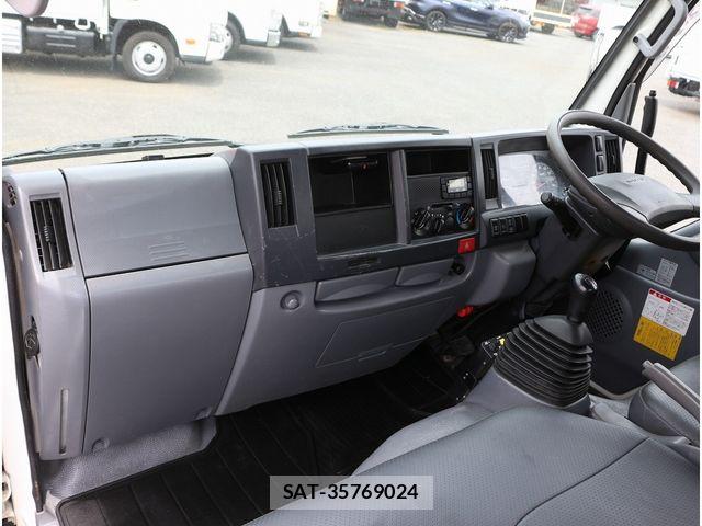 Isuzu ELF TRUCK 2018-01 7217985-3
