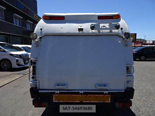 Isuzu ELF TRUCK 2010-03 7217941-2