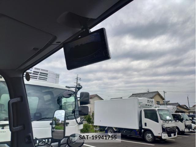 Isuzu ELF TRUCK 2025-02 7218056-24