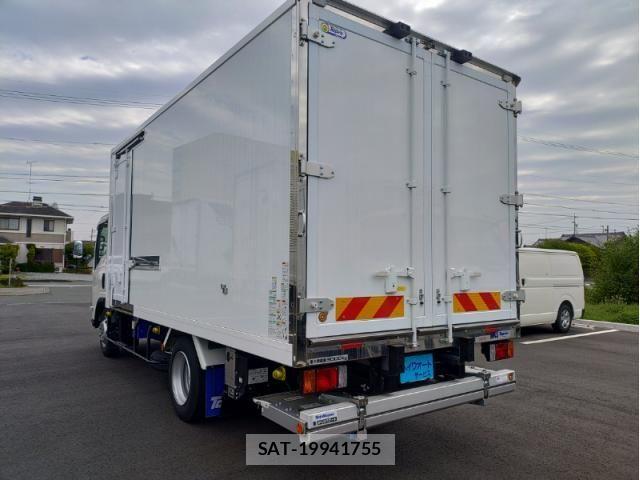 Isuzu ELF TRUCK 2025-02 7218056-2