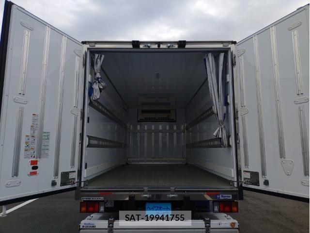 Isuzu ELF TRUCK 2025-02 7218056-4