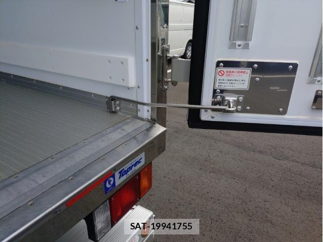 Isuzu ELF TRUCK 2025-02 7218056-7