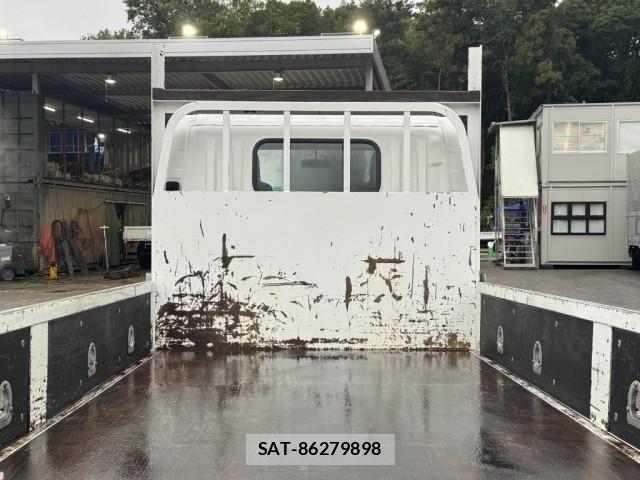 Isuzu ELF TRUCK 2018-02 7217984-13