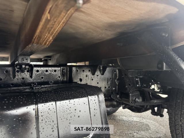 Isuzu ELF TRUCK 2018-02 7217984-15
