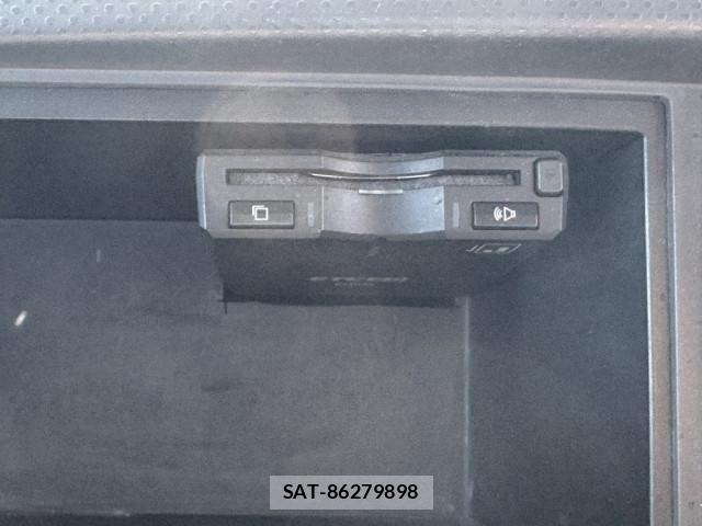 Isuzu ELF TRUCK 2018-02 7217984-25