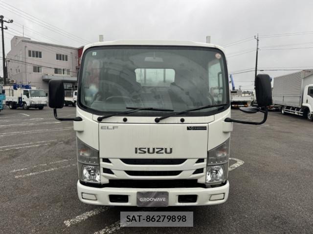 Isuzu ELF TRUCK 2018-02 7217984-5