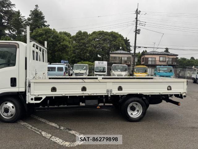 Isuzu ELF TRUCK 2018-02 7217984-7
