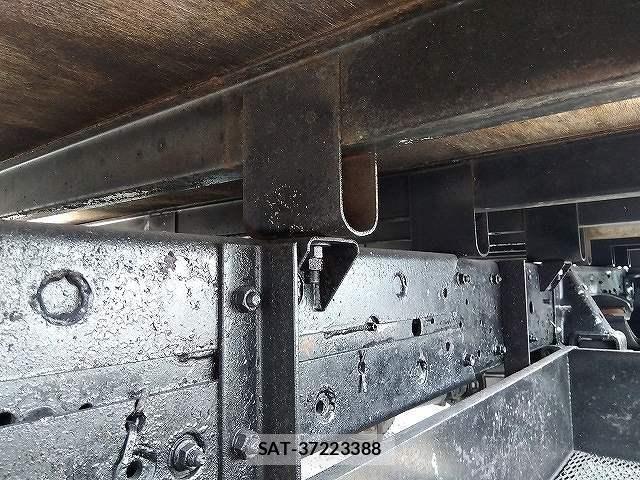 Isuzu ELF TRUCK 2002-03 7217935-17