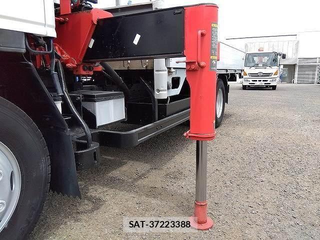 Isuzu ELF TRUCK 2002-03 7217935-8