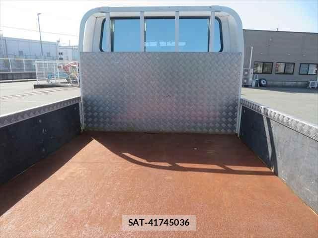 Isuzu ELF TRUCK 2019-03 7218024-20