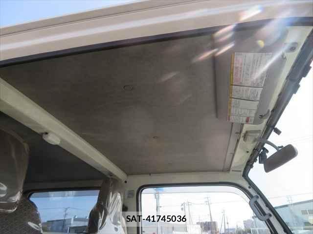 Isuzu ELF TRUCK 2019-03 7218024-22