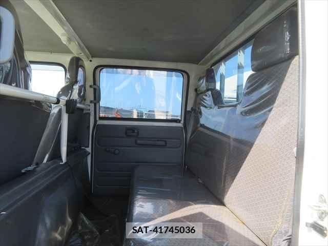 Isuzu ELF TRUCK 2019-03 7218024-26