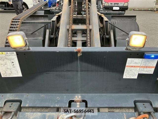 Isuzu ELF TRUCK 2014-10 7217968-17