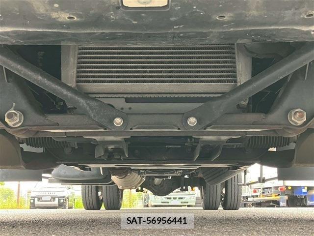 Isuzu ELF TRUCK 2014-10 7217968-24