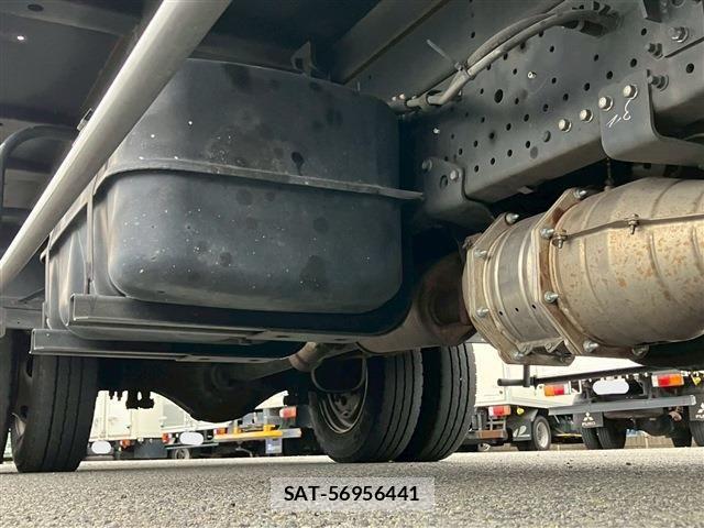 Isuzu ELF TRUCK 2014-10 7217968-26