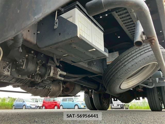 Isuzu ELF TRUCK 2014-10 7217968-27