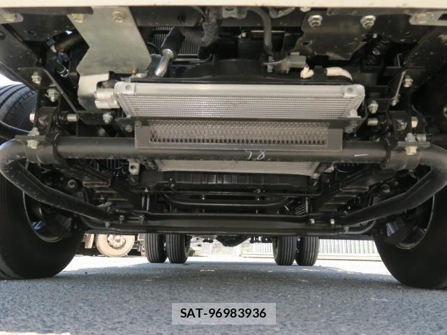 Isuzu ELF TRUCK 2025-05 7218062-17