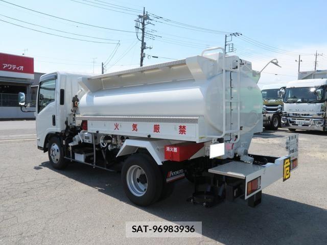 Isuzu ELF TRUCK 2025-05 7218062-2