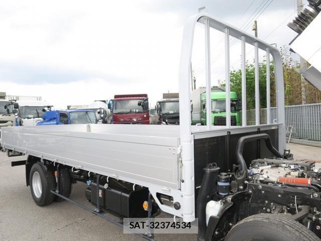 Isuzu ELF TRUCK 2025-03 7218057-10
