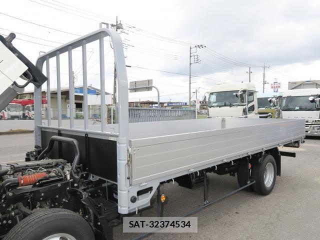 Isuzu ELF TRUCK 2025-03 7218057-11