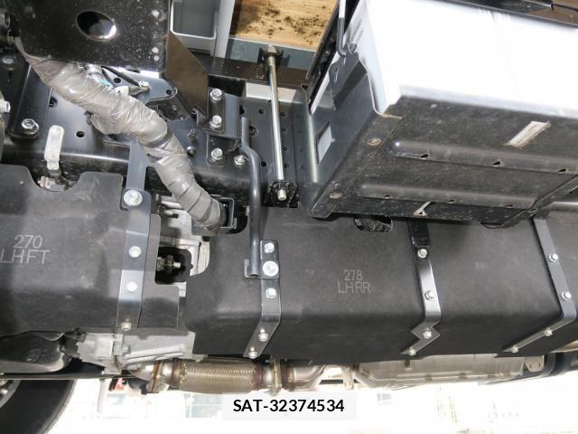 Isuzu ELF TRUCK 2025-03 7218057-18