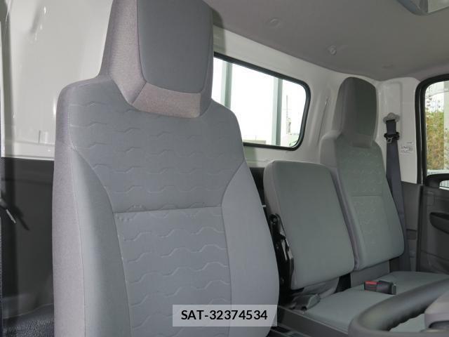 Isuzu ELF TRUCK 2025-03 7218057-23
