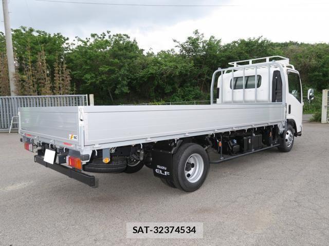Isuzu ELF TRUCK 2025-03 7218057-3