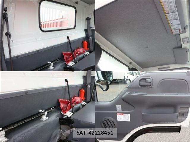 Isuzu ELF TRUCK 2019-04 7218023-10