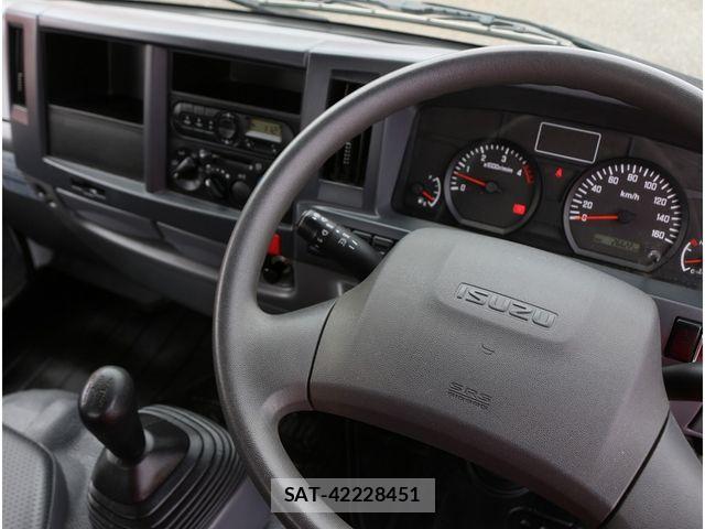Isuzu ELF TRUCK 2019-04 7218023-20