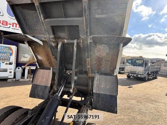 Isuzu ELF TRUCK 2017-03 7217977-19