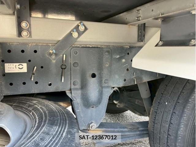 Isuzu ELF TRUCK 2019-12 7218030-11