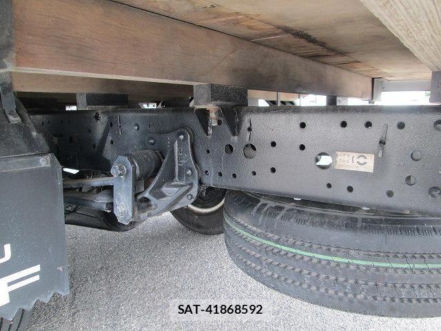 Isuzu ELF TRUCK 2021-06 7218042-16