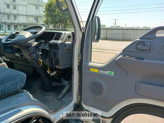 Isuzu ELF TRUCK 2005-11 7217949-17