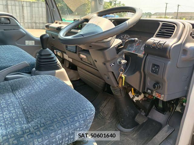 Isuzu ELF TRUCK 2005-11 7217949-2