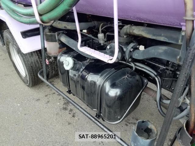 Isuzu ELF TRUCK 2017-01 7217974-10