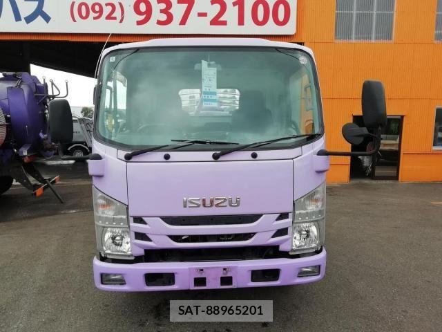 Isuzu ELF TRUCK 2017-01 7217974-1