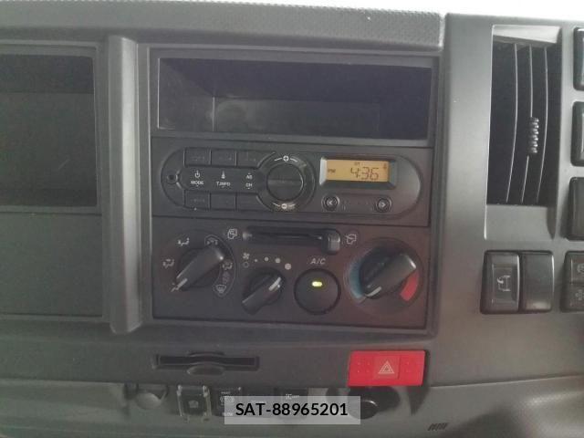 Isuzu ELF TRUCK 2017-01 7217974-29
