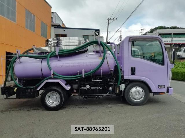 Isuzu ELF TRUCK 2017-01 7217974-3