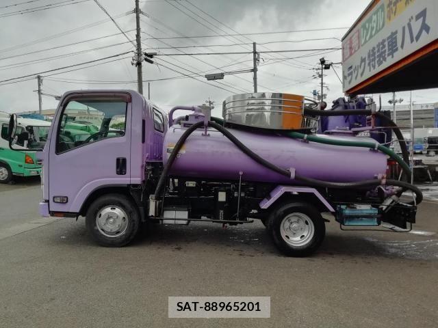 Isuzu ELF TRUCK 2017-01 7217974-7