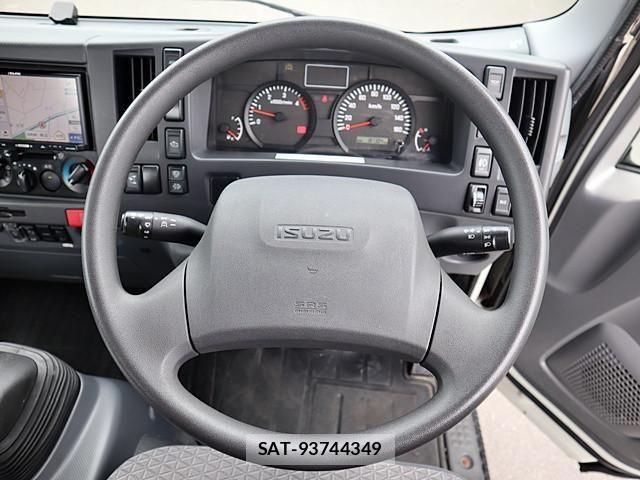 Isuzu ELF TRUCK 2018-01 7217980-3