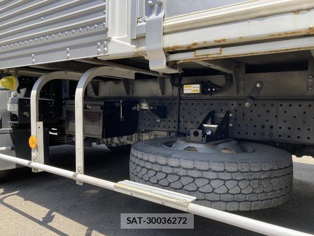 Isuzu ELF TRUCK 2020-01 7218031-9