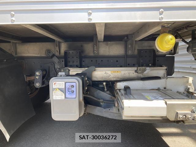 Isuzu ELF TRUCK 2020-01 7218031-10