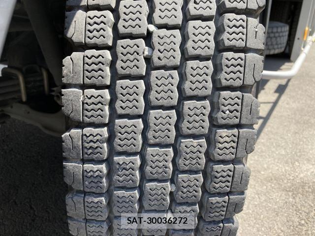 Isuzu ELF TRUCK 2020-01 7218031-13