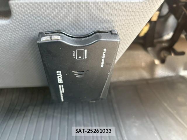 Isuzu ELF TRUCK 2020-03 7218035-16
