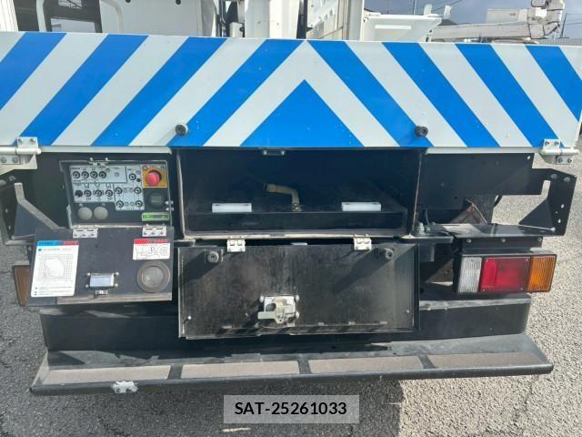 Isuzu ELF TRUCK 2020-03 7218035-27