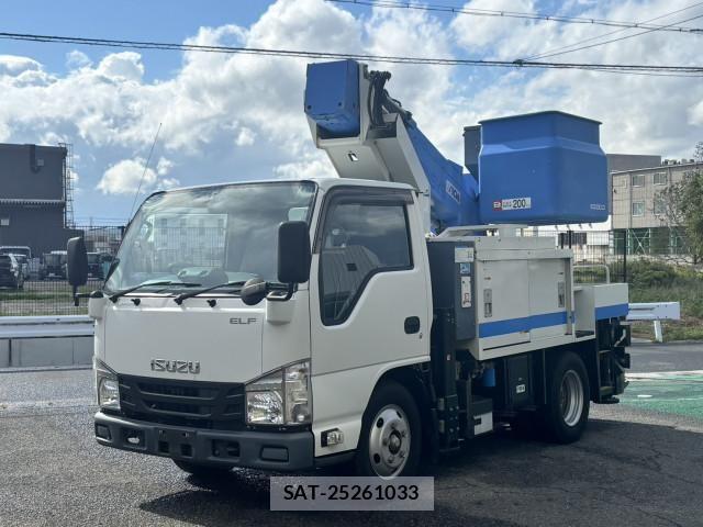 Isuzu ELF TRUCK 2020-03 7218035-2